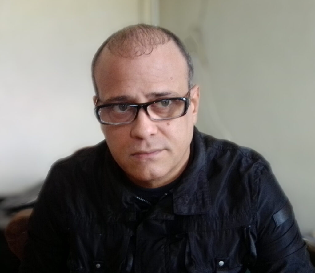 Novel escritor venezolano es un boom con su novela en Amazon