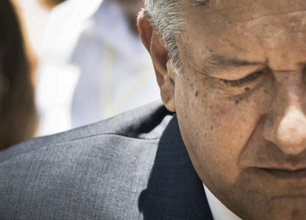 Presidente López Obrador pide cuidar a los niños migrantes de las garras de los traficantes