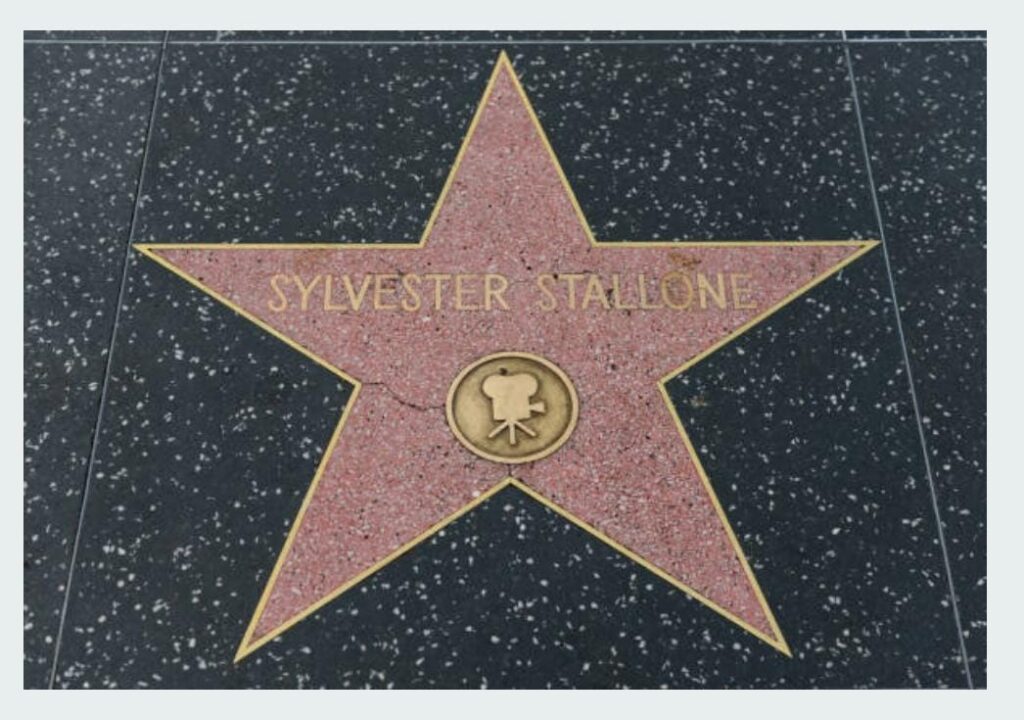 A sus 75 años Sylvester Stallone entrena duro y parejo