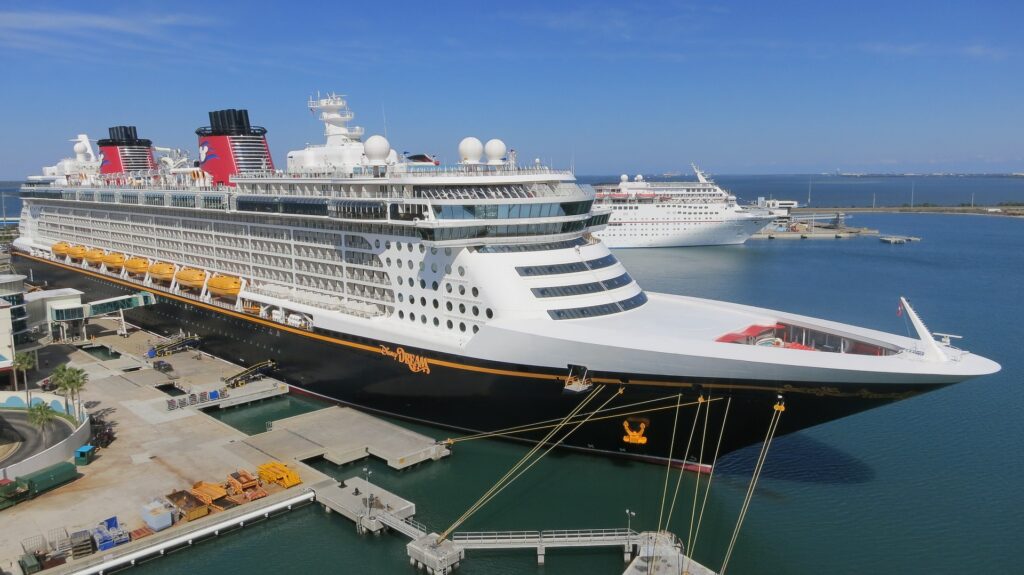 Cruceros de Disney harán viajes de prueba con estrictos protocolos de seguridad