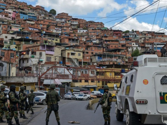 Caracas en guerra donde la policía son los reyes de la “matraca”