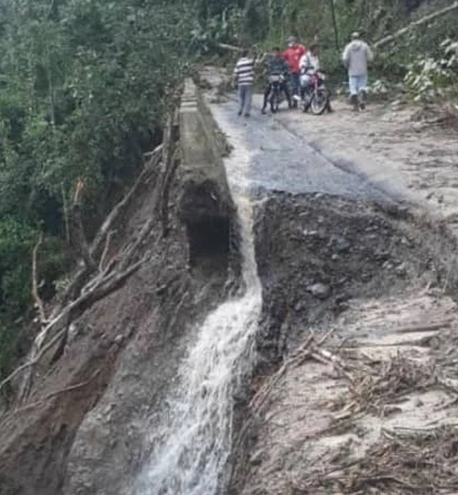 Tragedia en Venezuela: Una veintena de muertos y más de 30.000 afectados por las fuertes lluvias en Venezuela